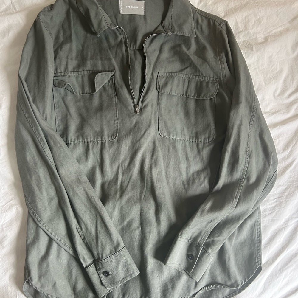 Everlane Olive Button Down Shirt - image 1